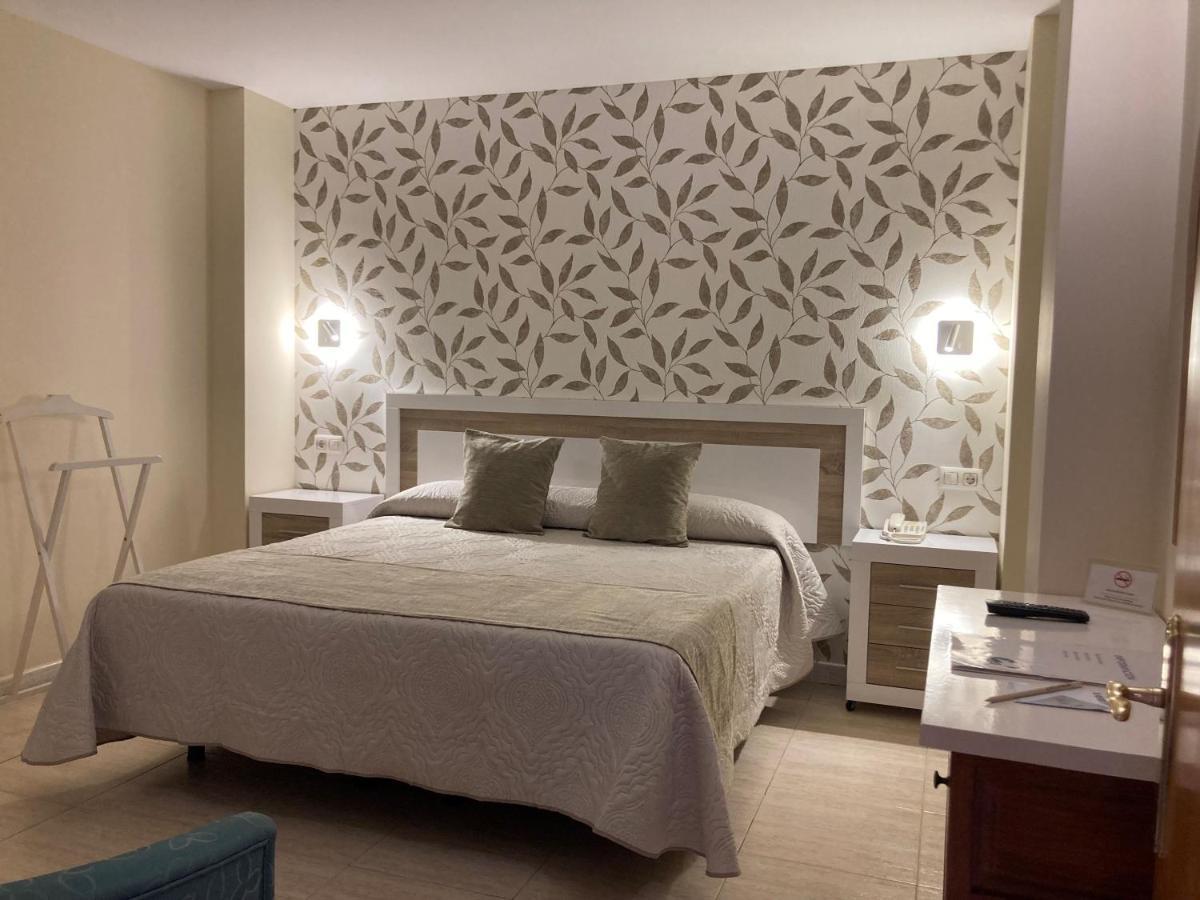 Hotel El Refugio 3 Estrellas Cobreces Ngoại thất bức ảnh
