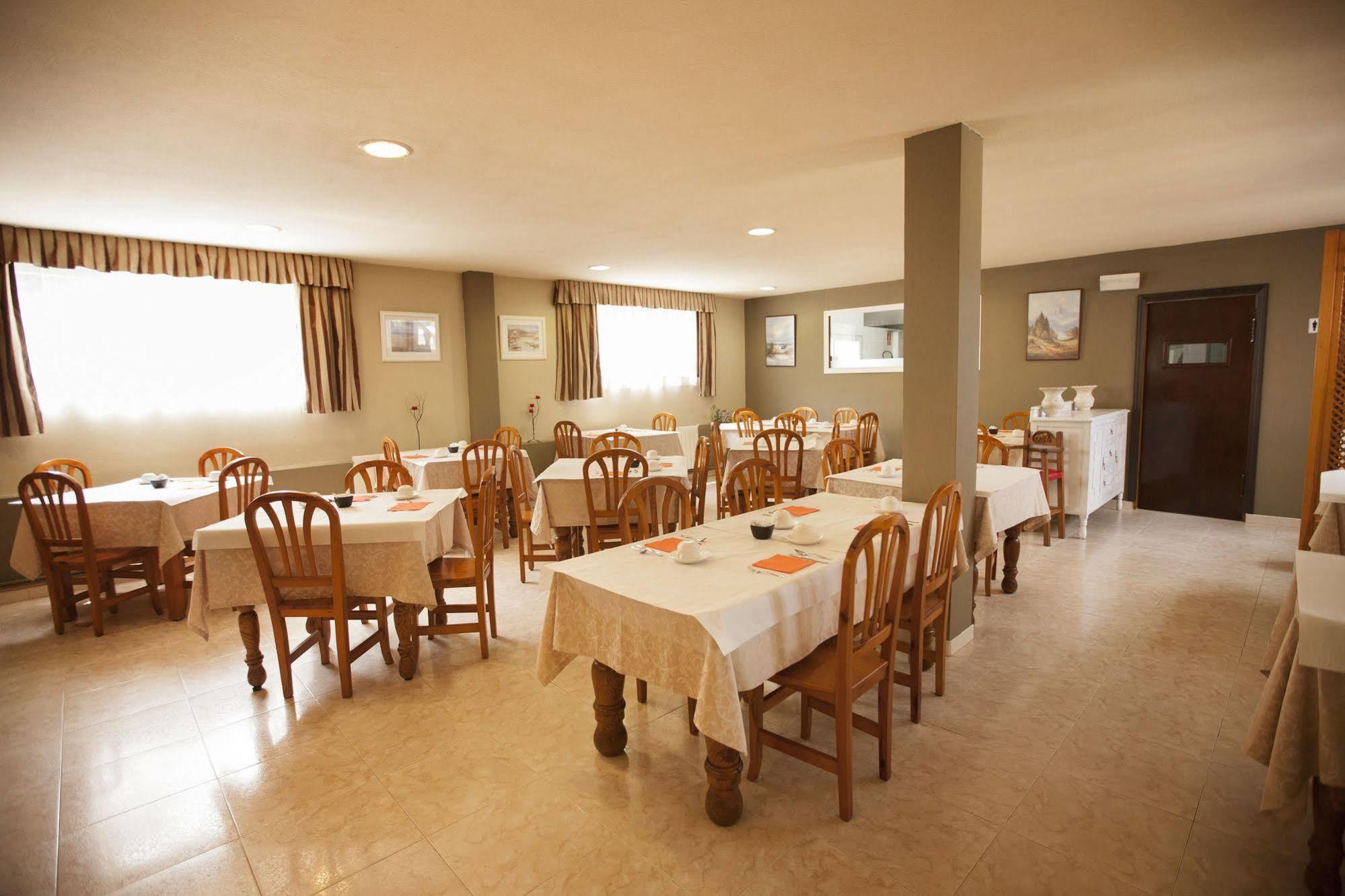 Hotel El Refugio 3 Estrellas Cobreces Ngoại thất bức ảnh