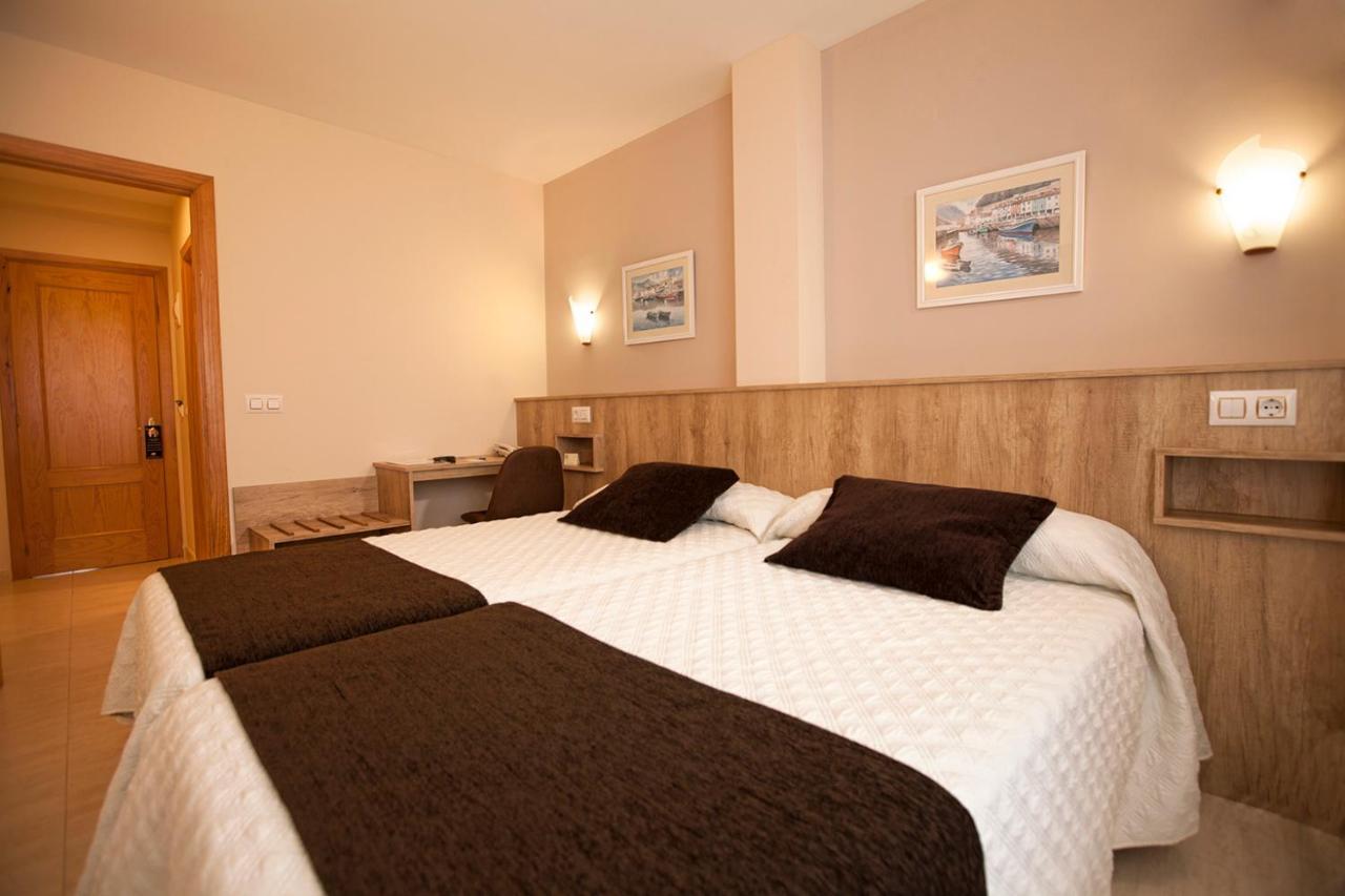 Hotel El Refugio 3 Estrellas Cobreces Ngoại thất bức ảnh