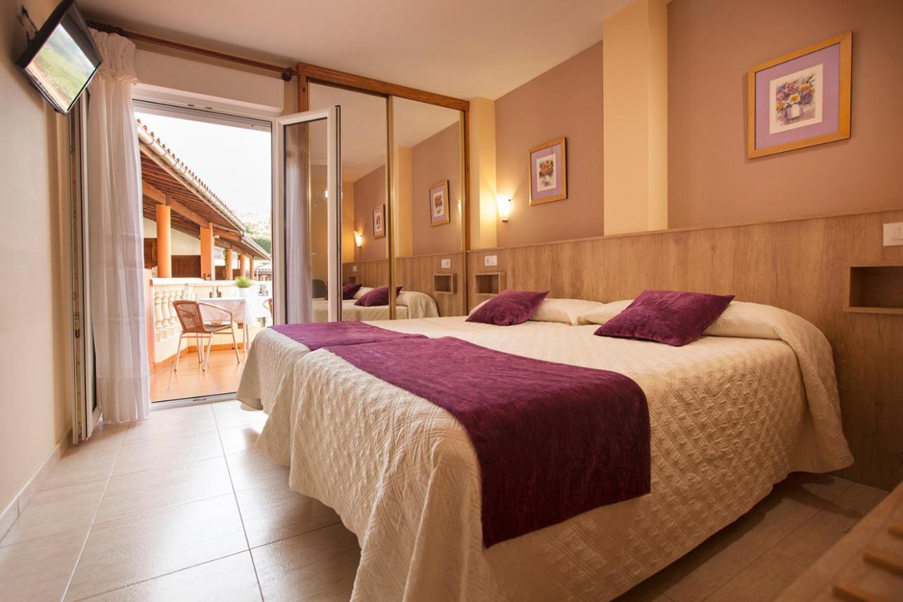 Hotel El Refugio 3 Estrellas Cobreces Ngoại thất bức ảnh
